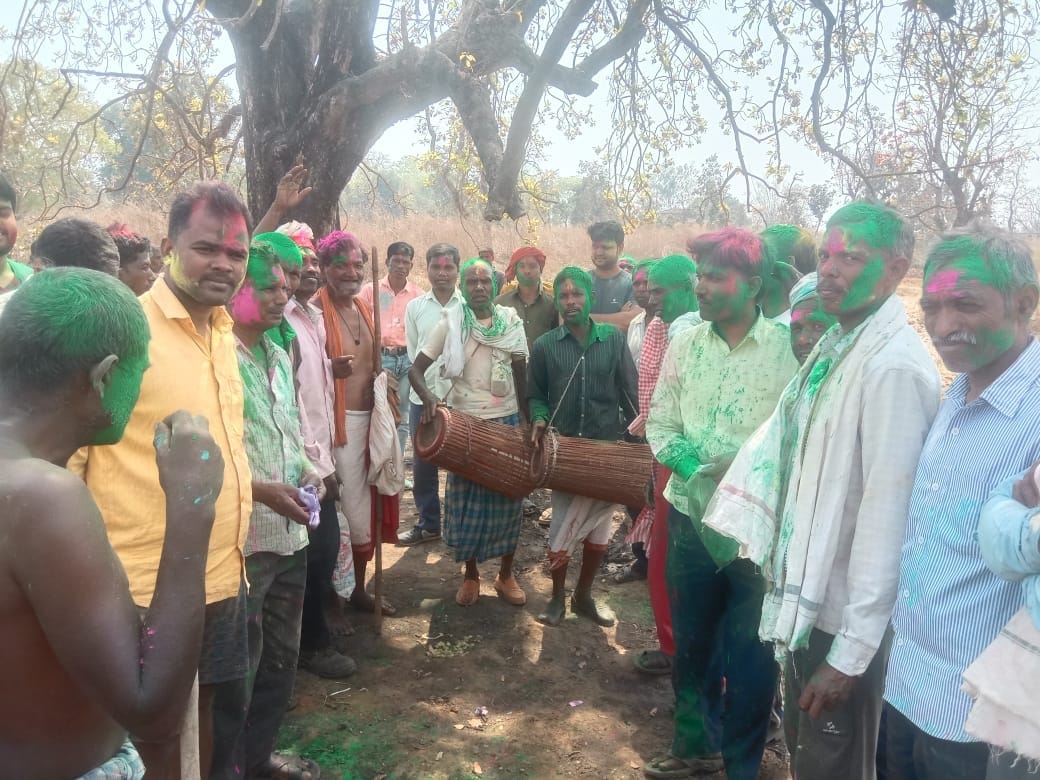 Holi celebrated a day ago in seven tribal villages of Sonbhadra