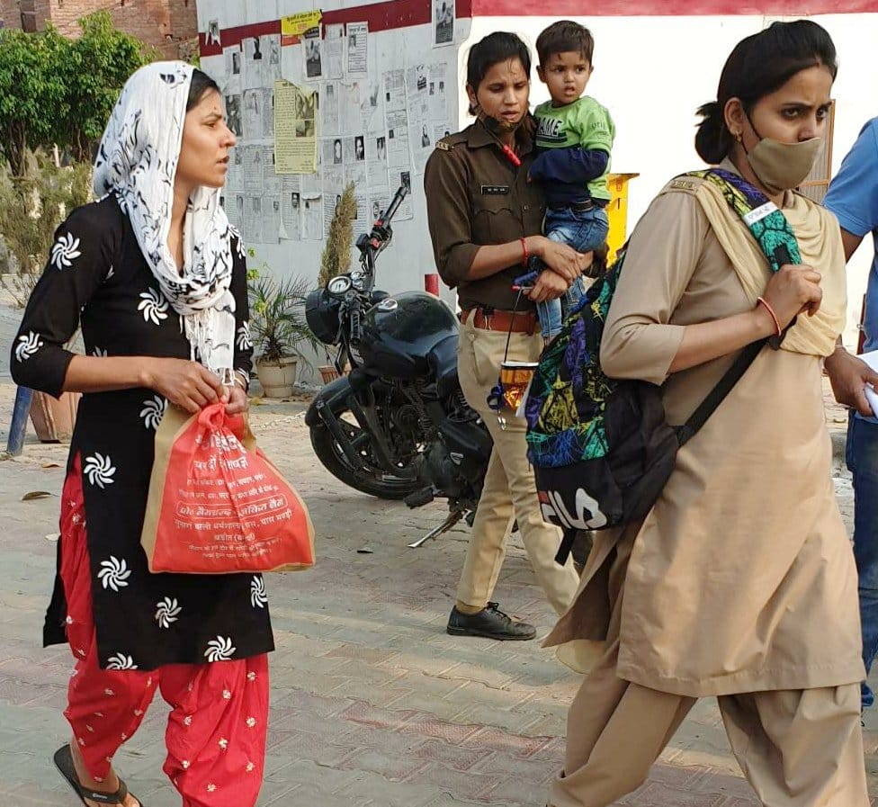 Caught the miscreant's sister involved in the robbery of four crores