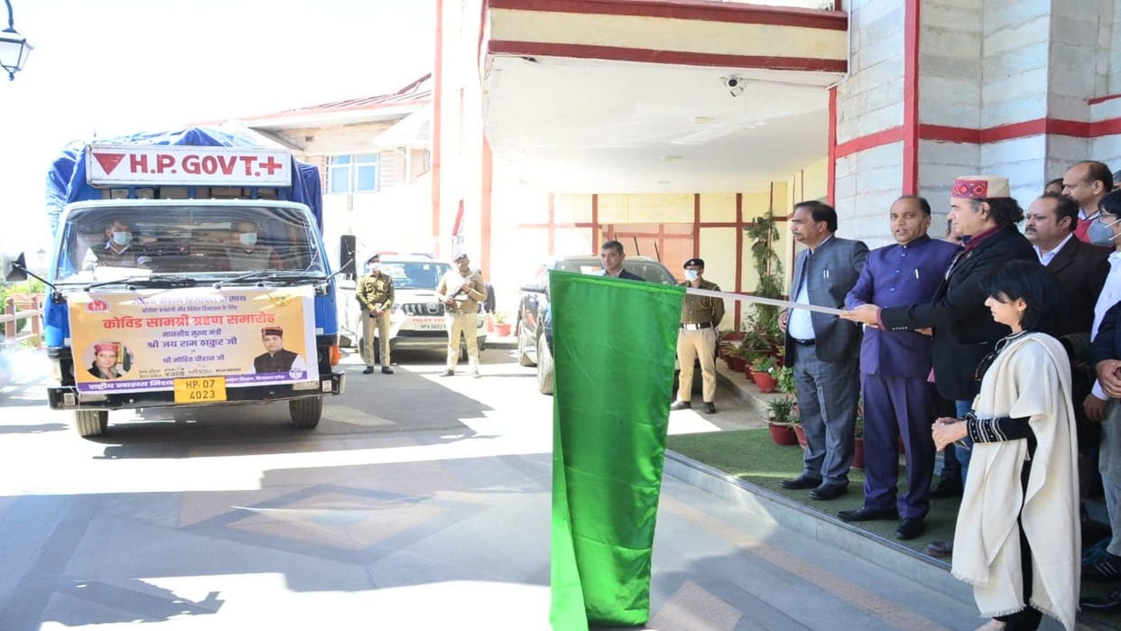 Bollywood singer Mohit Chauhan presented covid relief material: CM Jairam flagged off vehicles