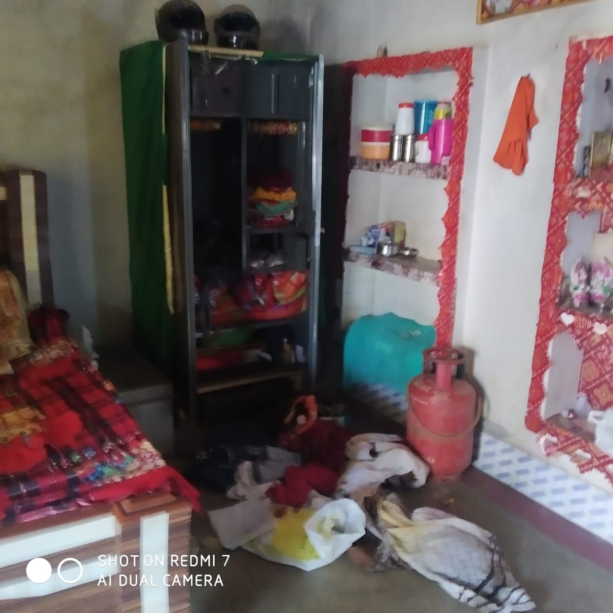 chori,police,jaanch