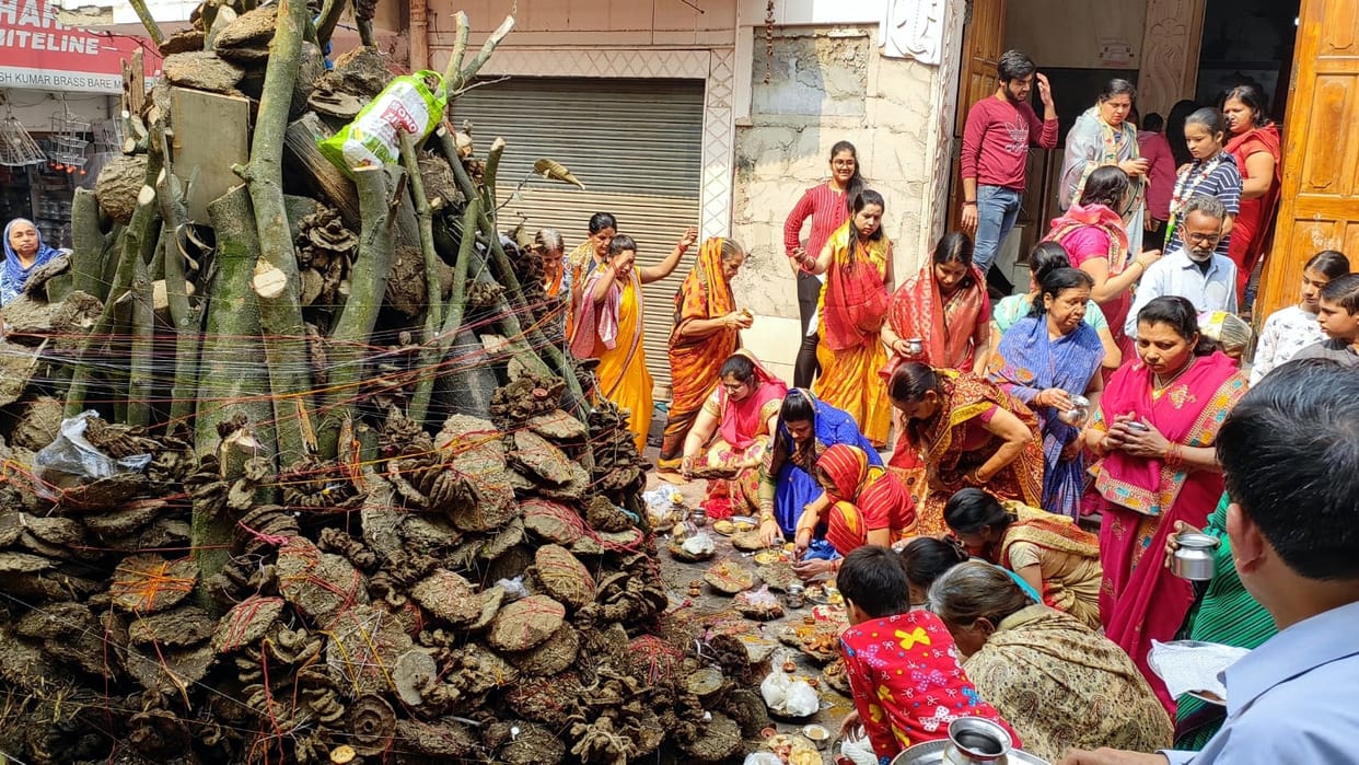 Long life of children sought by worshiping Holi