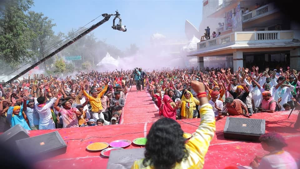 Holi 2022 celebration in priyakant ju temple in mathura