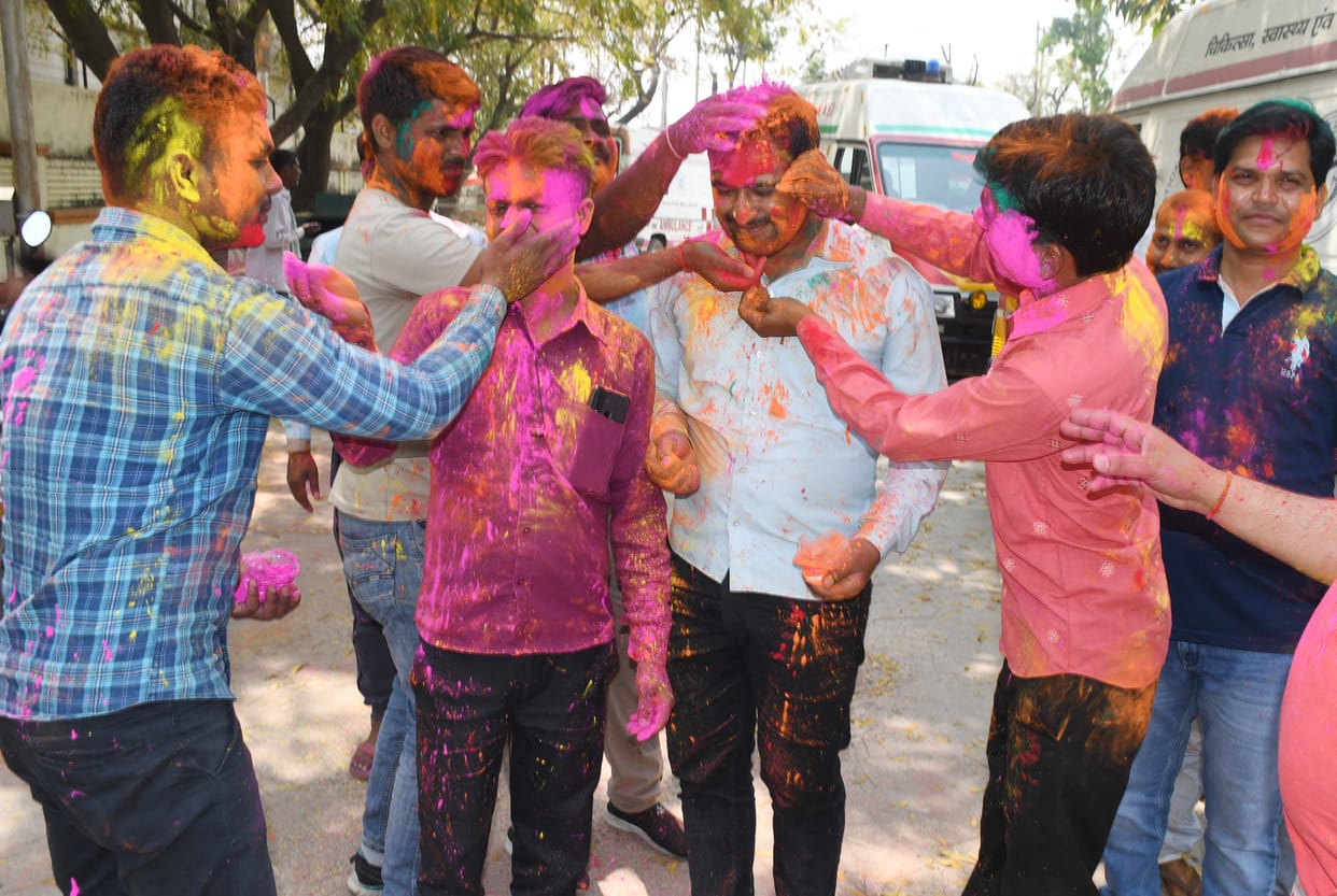kannauj,kannauj news,holi