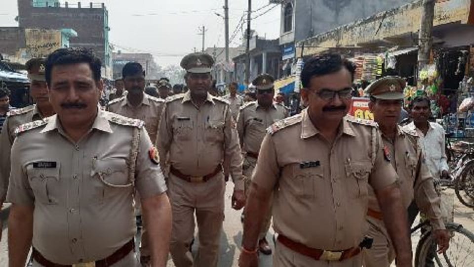 Holi 2022 Police divided Kasganj into 8 zones and 26 sectors for tight security 