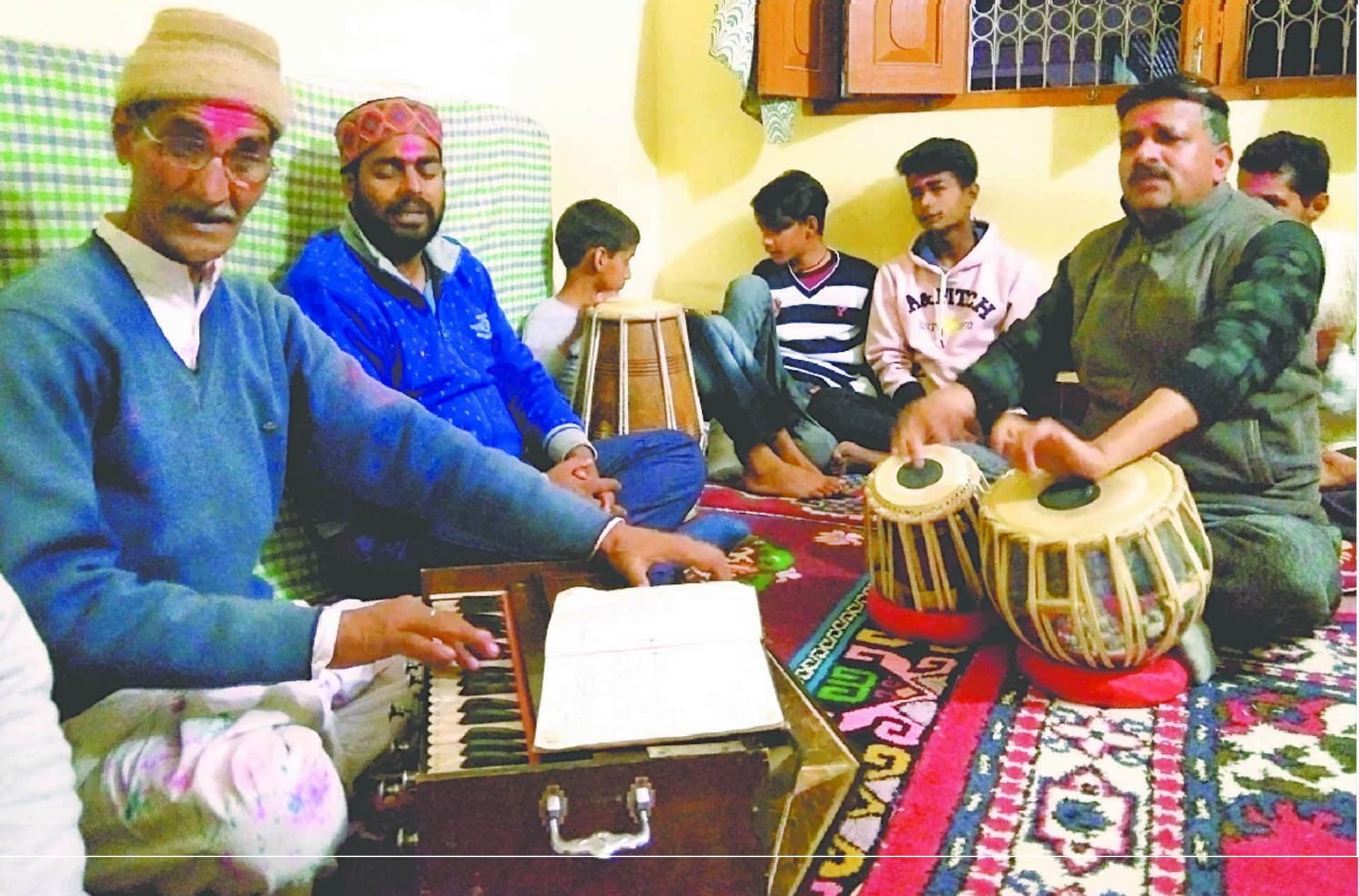 Holi 2022: Uttarakhand Kali Kumaoni Khadi Holi: Famous in country and the world, this tradition is going on since 16th century