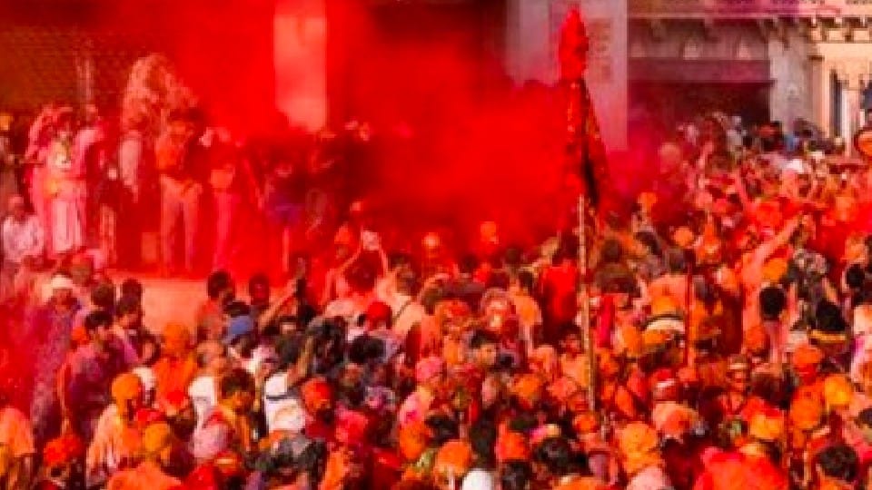 Saffron Holi in Sehore: Mahadev's Holi will be played with 1000 sacks of gulal, saffron and perfume, Prasad will be distributed