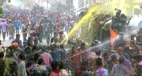 The colorful Ram Baraat, which dances and sings with a bang