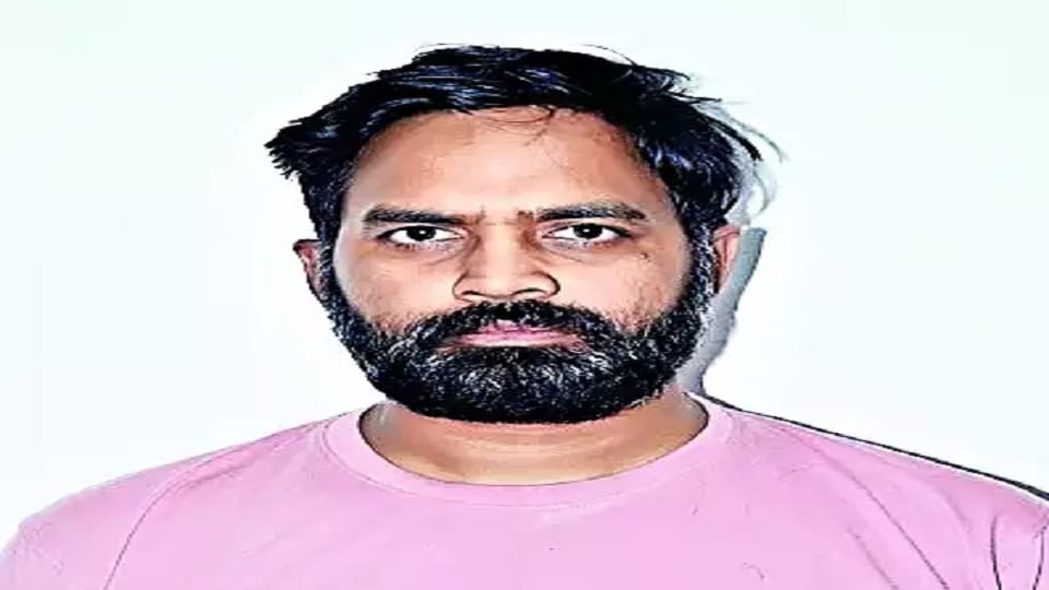 Notorious car thief arrested: expensive cars stolen from many states including Karnataka, Fortuner and an Audi recovered