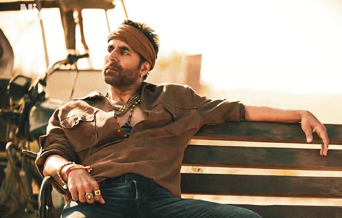 Bachchhan Paandey Twitter Review: akshay kumar kriti sanon and arshad warsi film Bachchhan Paandey fans reaction