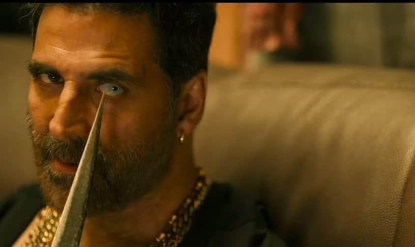 bycott bachchhan pandey is trending on twitter akshay kumar film is in controversy