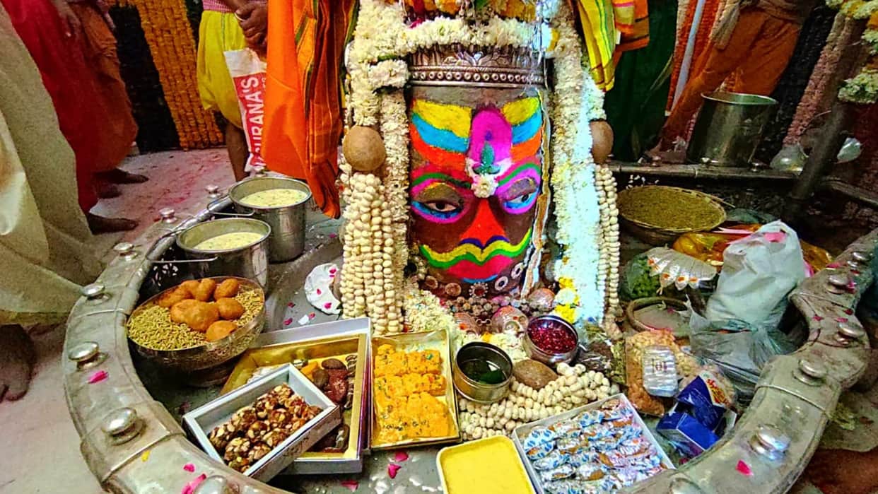 Ujjain: Mahakal will play Holi first in the country, routine will change and will bathe with cold water