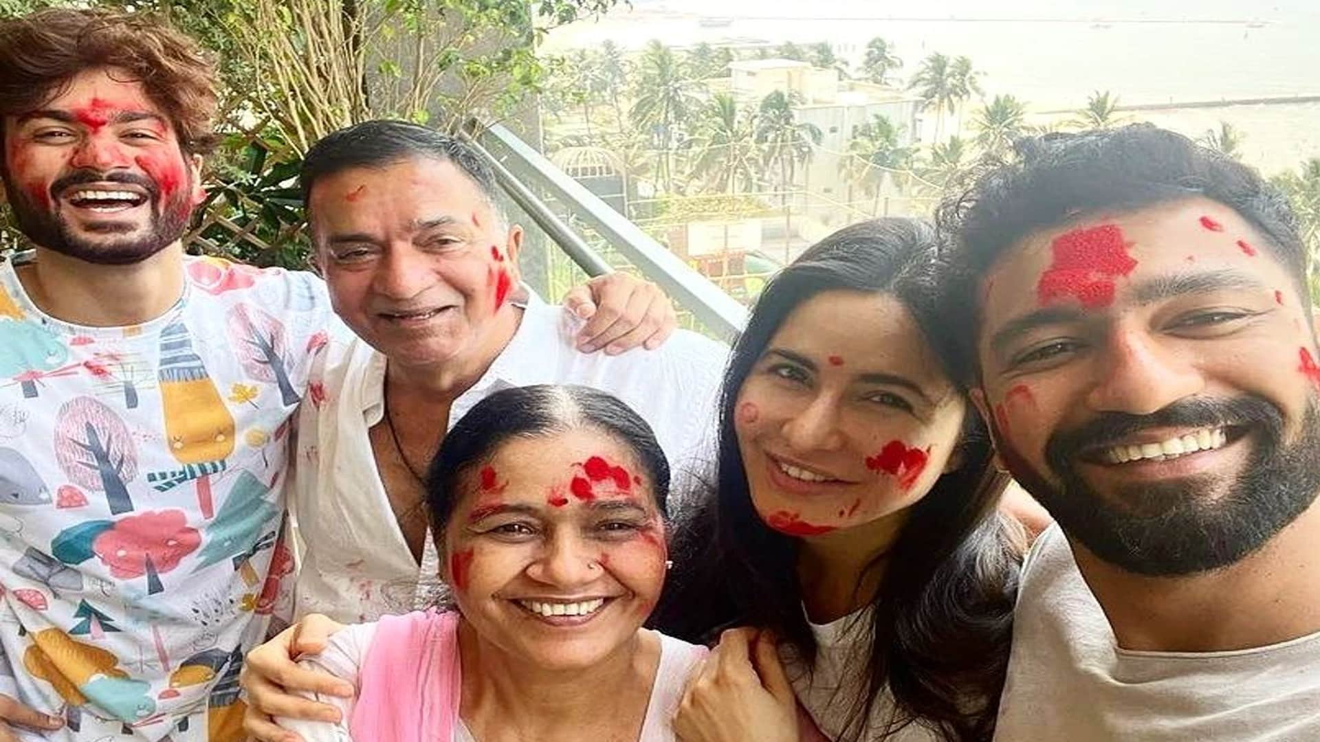 Celebrities Holi Look Photos 2022 Katrina Kaif, Mouni Roy, Ankita Lokhande urfi javed holi photos
