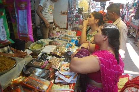 Market gained momentum on Holi due to decrease in corona infection