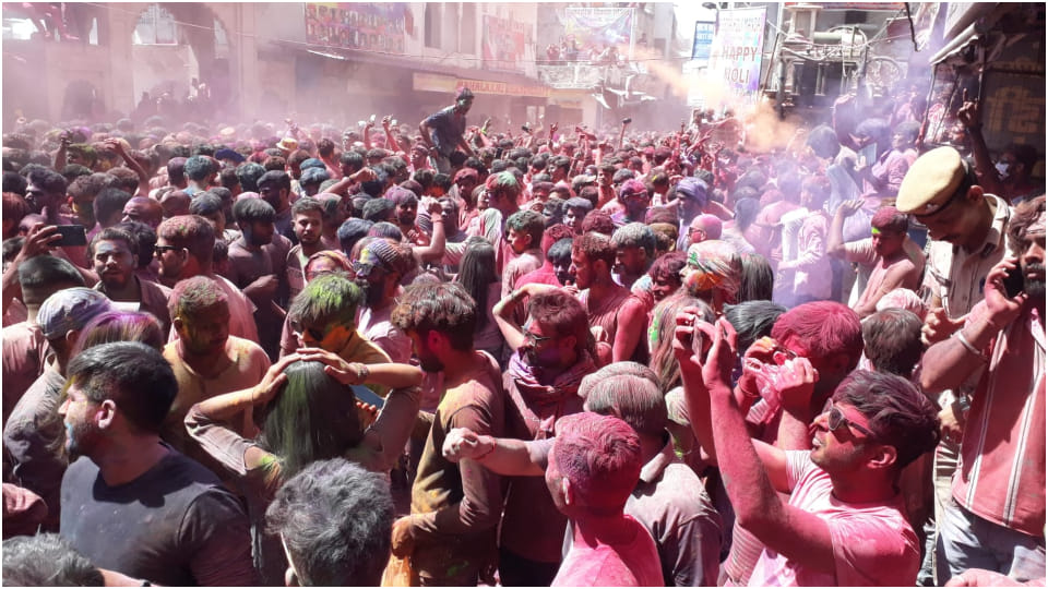 Holi 2022 Photos of Pushkar International Holi Festival in Rajasthan