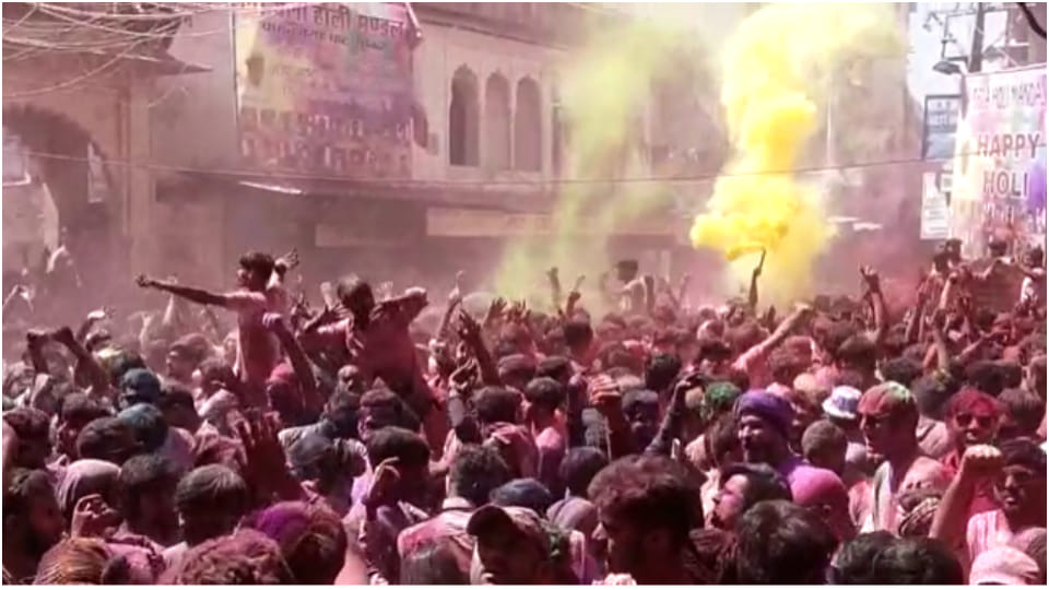 Holi 2022 Photos of Pushkar International Holi Festival in Rajasthan