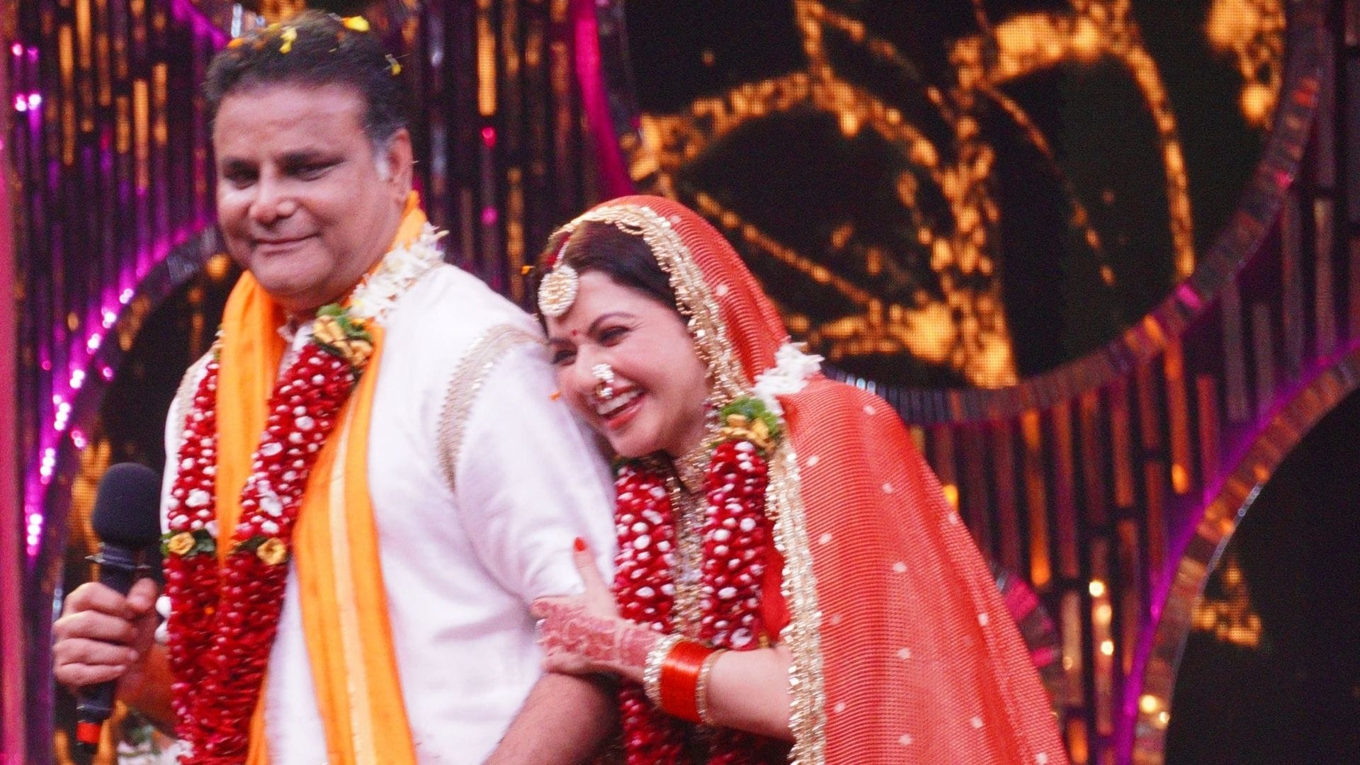 After Mischief with Bhagyashree by Abhishek in Amitabh Bachchan's Holi Party, husband Himalaya Dasani got very angry