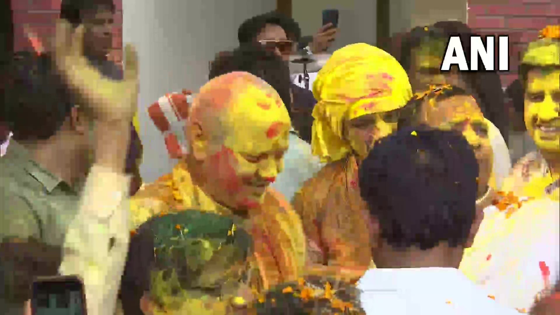 Holi celebrations of Harish Rawat Manish Sisodia Mukhtar Abbas Naqvi Rajnath Singh JP Nadda Pushkar Singh Dhami splash colours to celebrate the festival see phtos