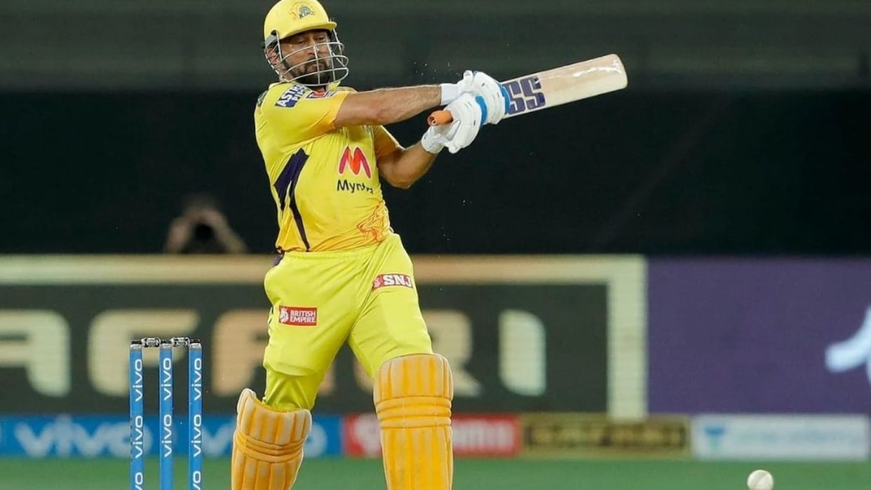 IPL 2022 MS Dhoni is IPL number one finisher Chennai Super Kings captain best in death overs check records