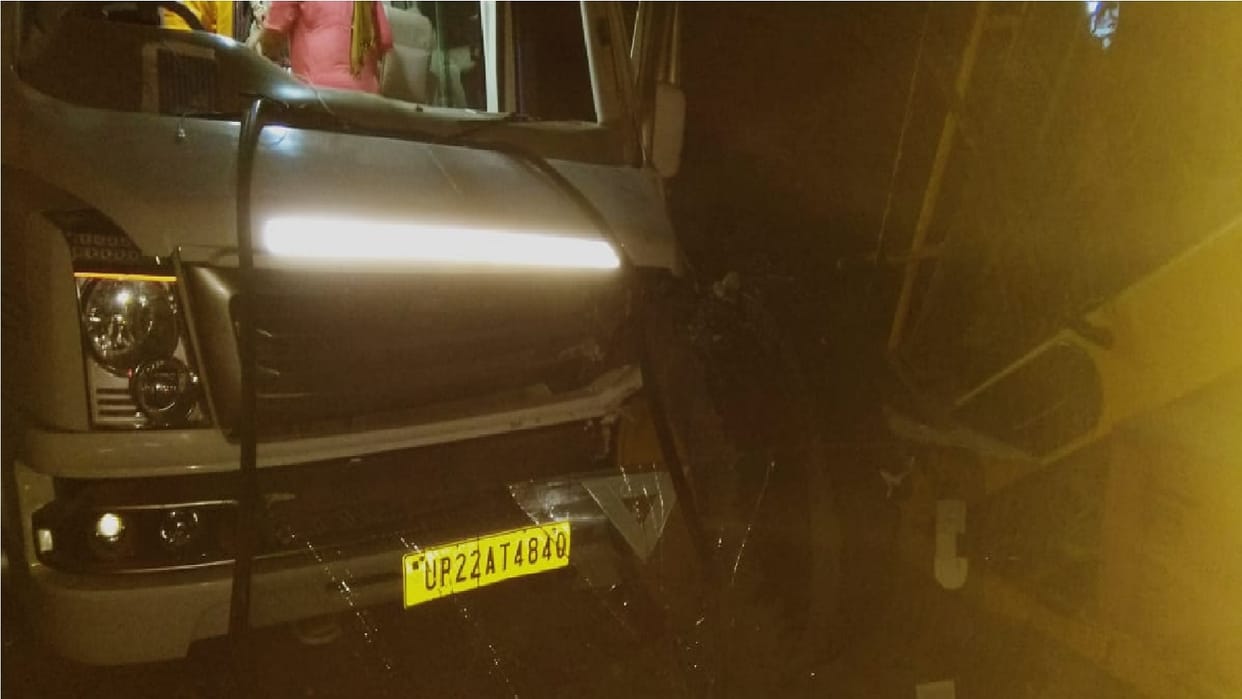 Delhi tempo traveler collided with a standing crane in rishikesh