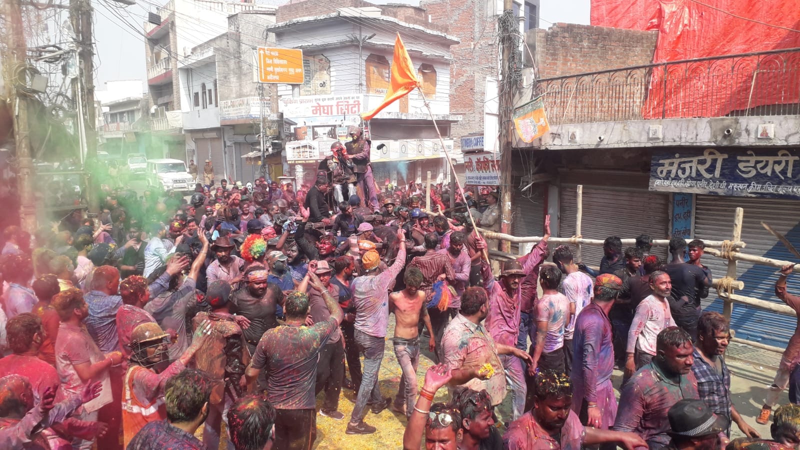 laat sahab joolus jutamar holi history in shahjahanpur