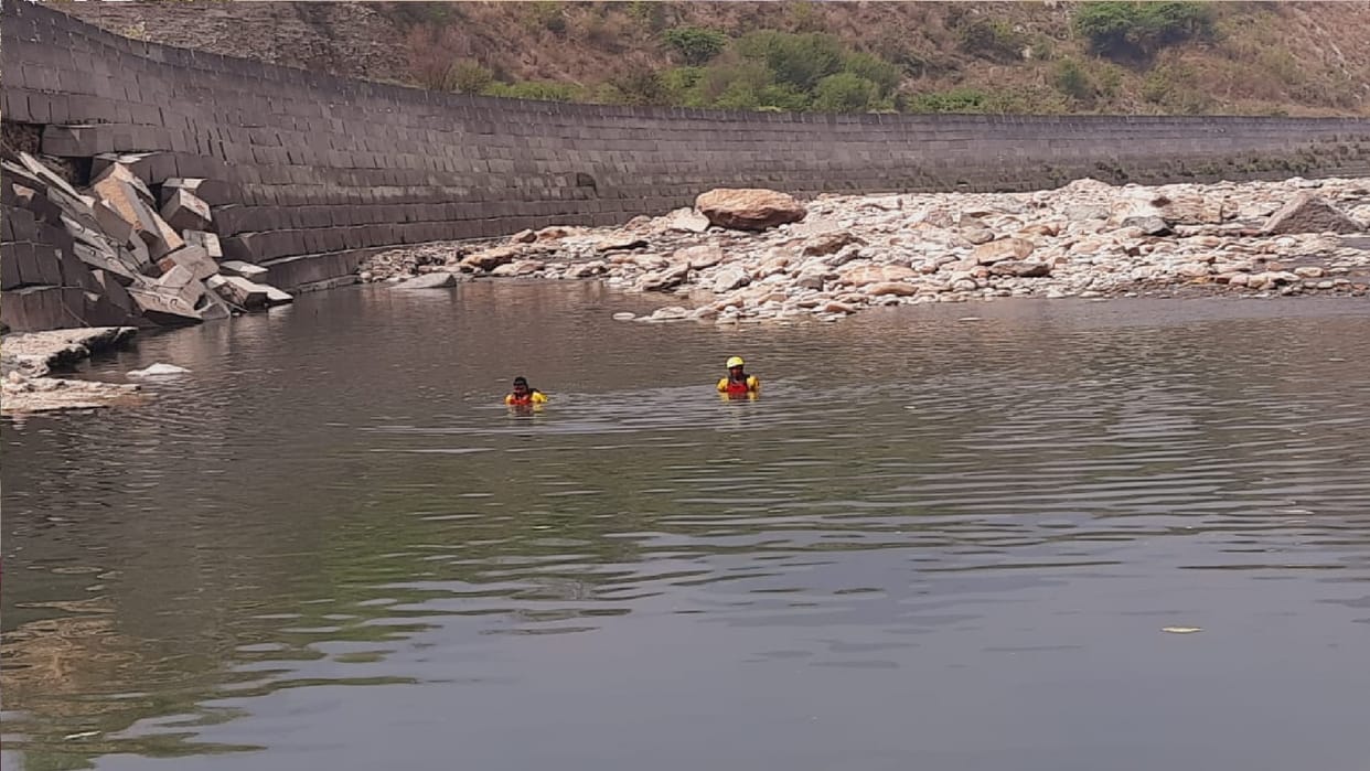 Students drowned while bathing in river one dead body recovered