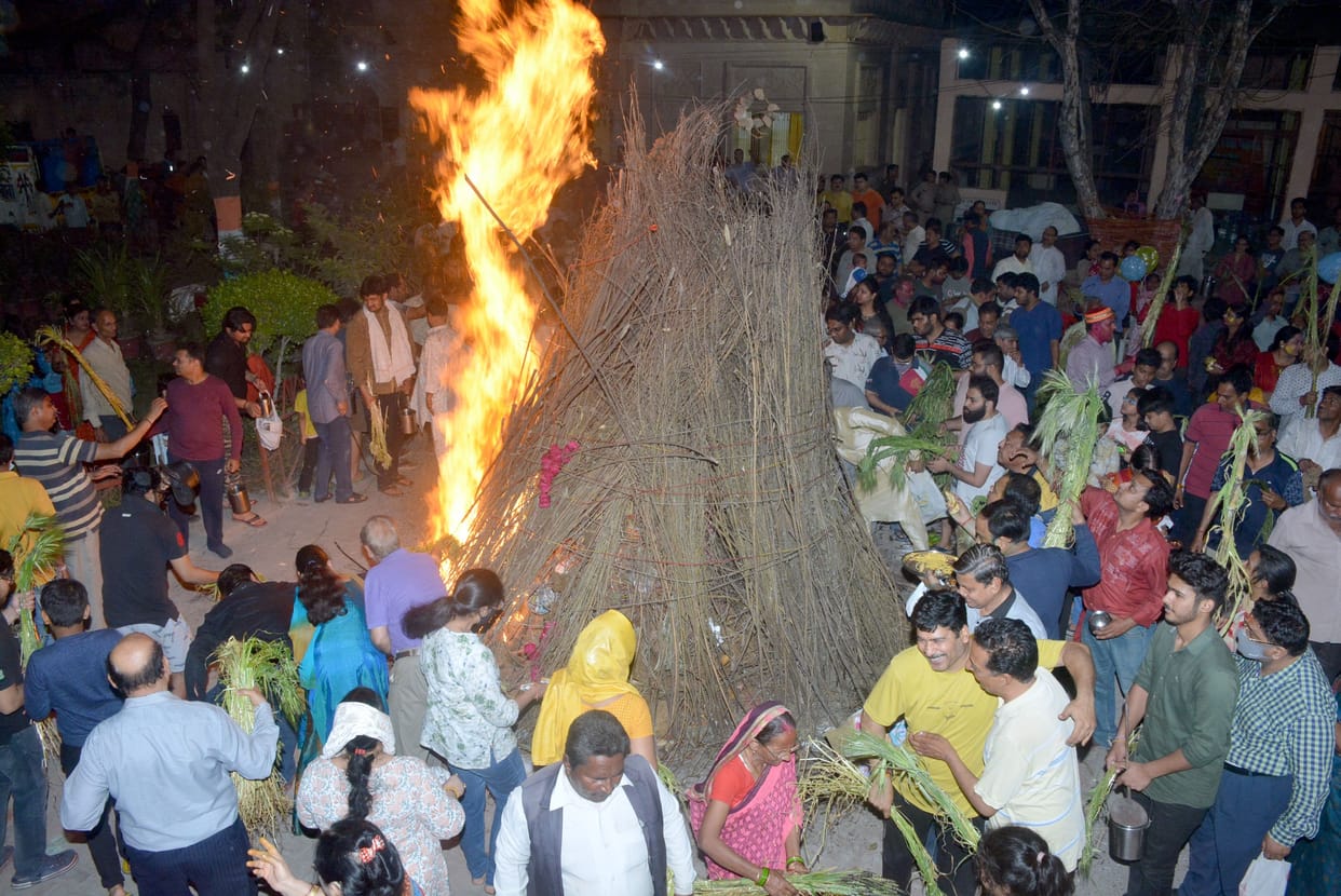 Holi will be played in the district today