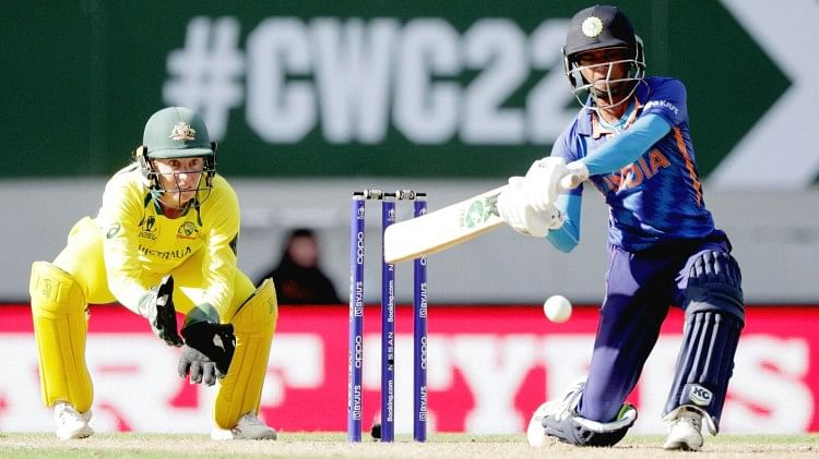 Indias Pooja Vastrakar Hits Biggest Six Of Womens World Cup 2022 Against Australia Leaving