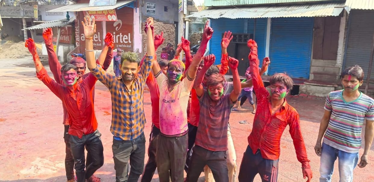 Youth took out tableau of Chief Minister Yogi
