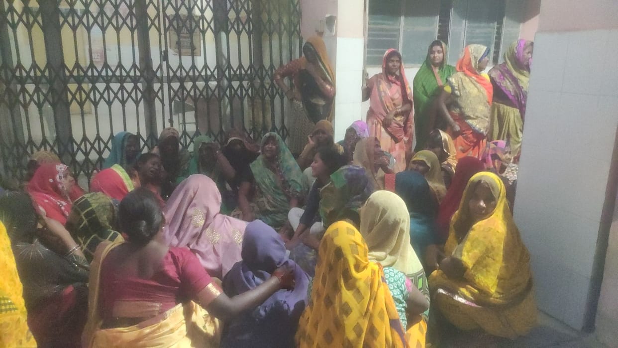 auraiya news,Bike collides with bicycle, woman dies