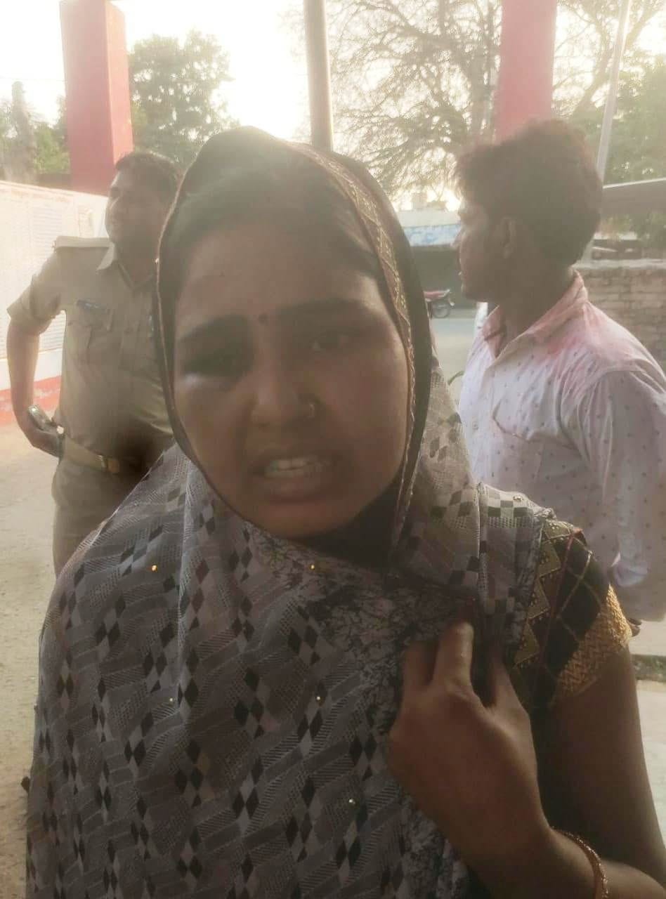 auraiya news,Husband accused of harassing