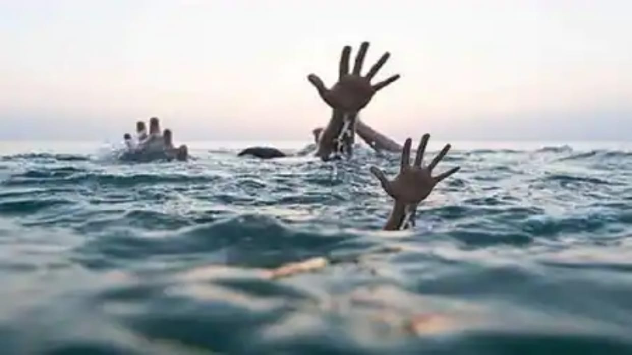 Four teenagers who went to bathe in Yamuna river drowned in Etawah