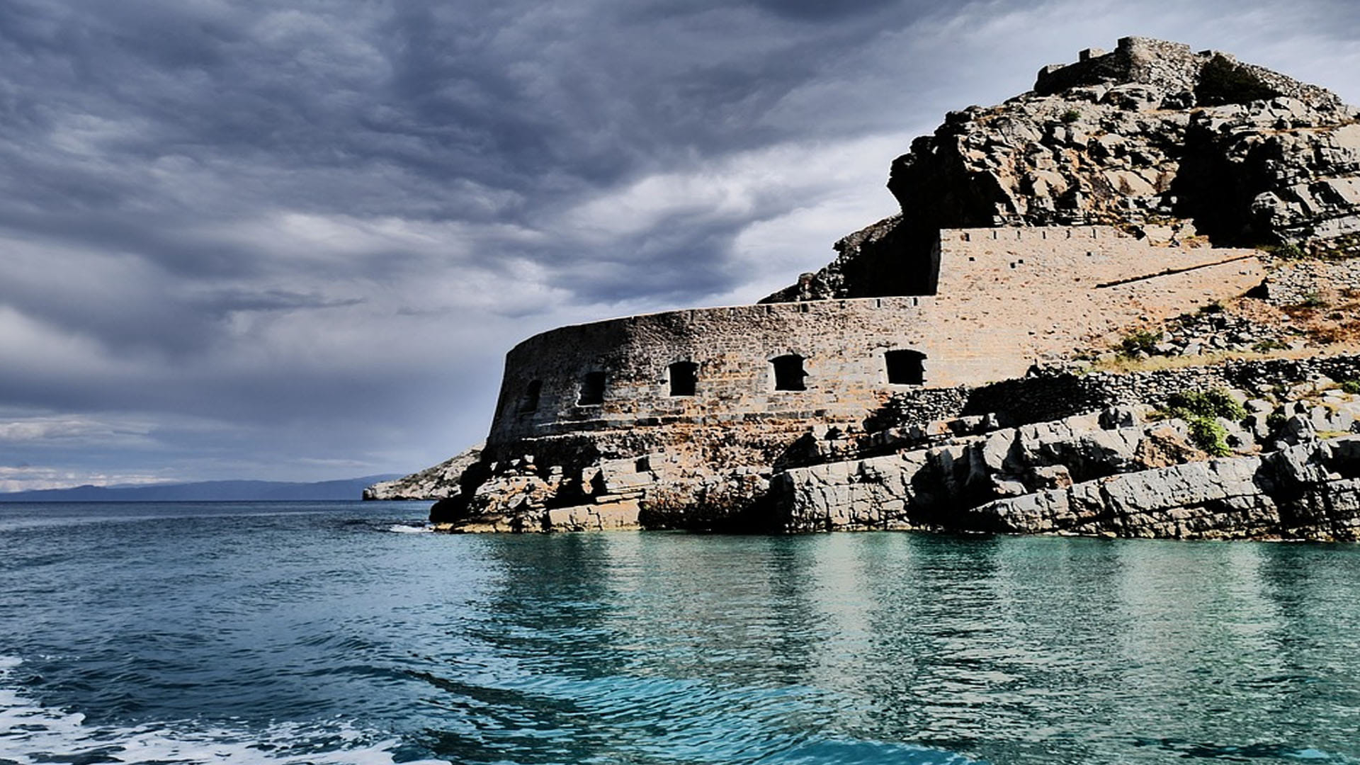interesting story about spinalonga island where leprosy patients lived