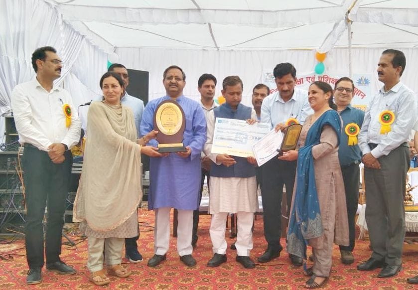 best school management comiites hounourd