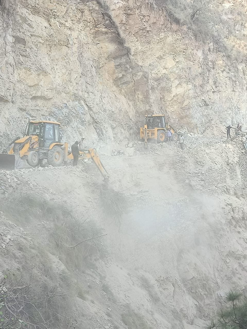 Sundla-Saluni road will be restored by tomorrow