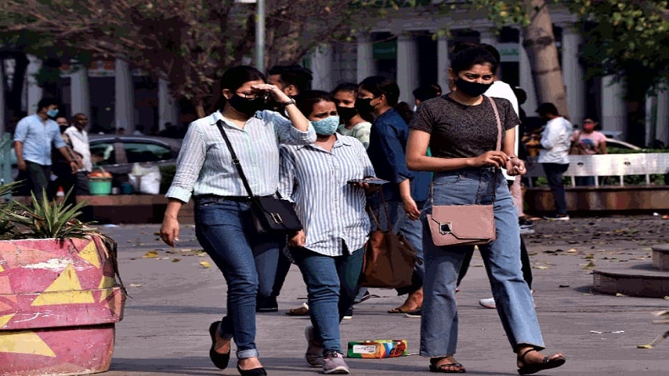 saturday the hottest day of the season recorded in delhi