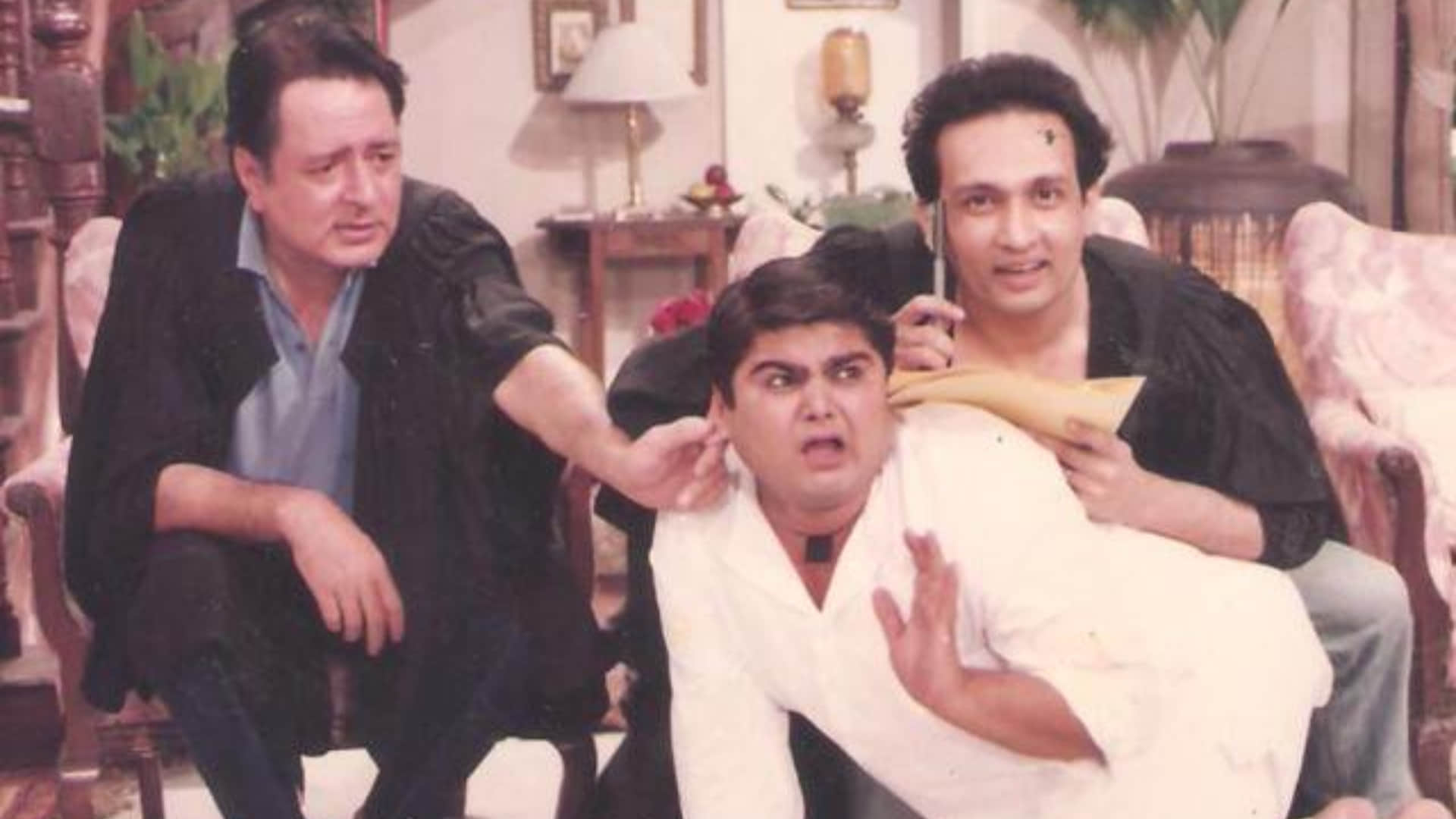 Unknown facts about Navin Nischol on his Birth Anniversary: he spent few days in jail also