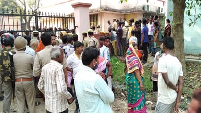 Allapur double murder: One accused arrested, hunt on for another