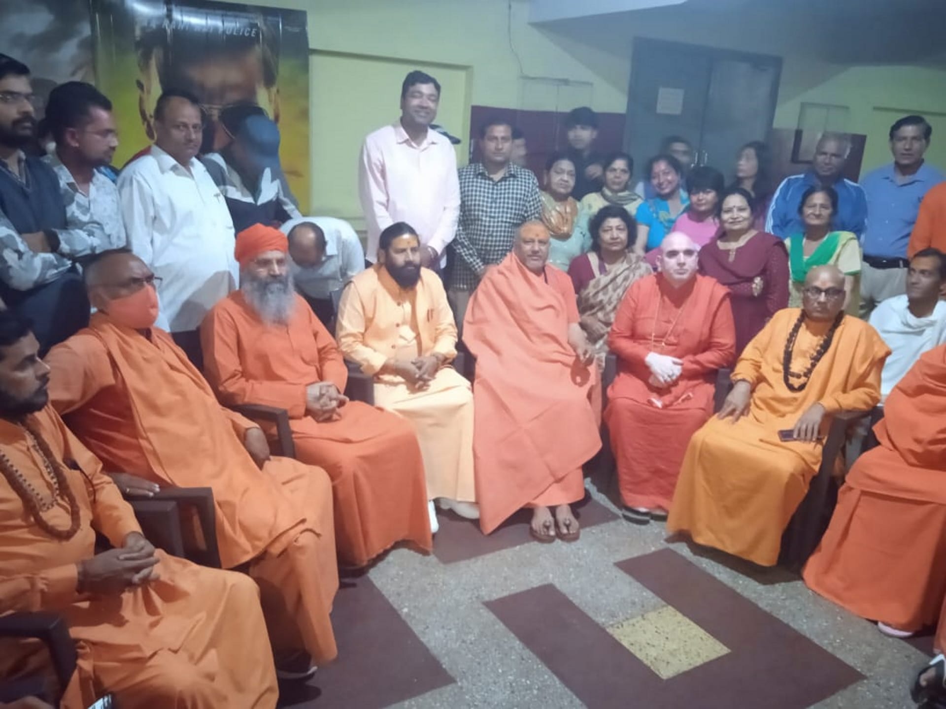 Mahamandaleshwar Swami yatindra anand Giri made free tickets for The Kashmir Files film show for saints, BJP functionaries and journalists