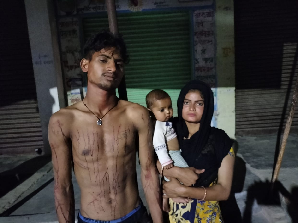 auraiya news,The couple was beaten up and robbed by showing a firearm