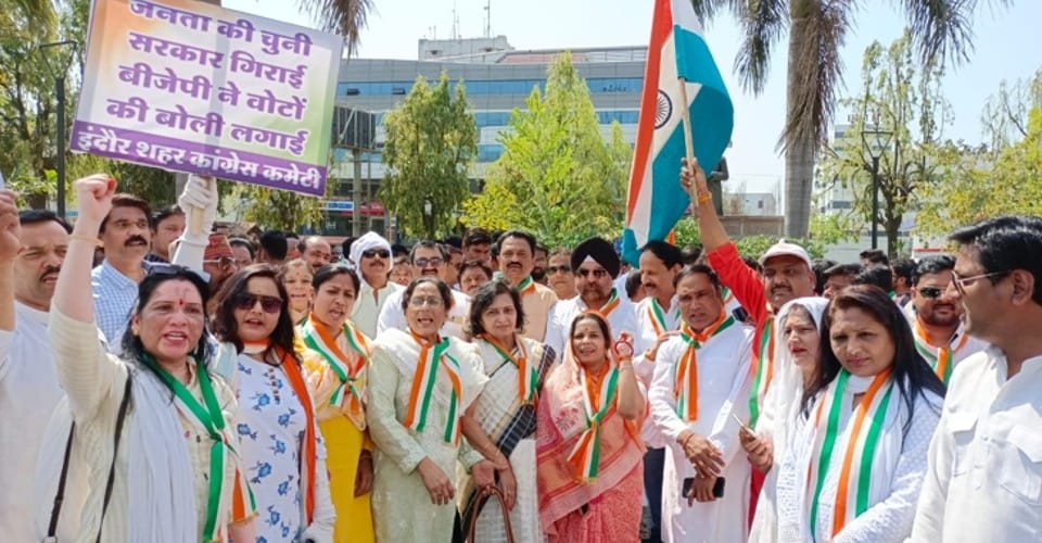 Indore: Congress celebrated Democracy Honor Day by taking out Tricolor Yatra.. Congress leader said – BJP bid for votes