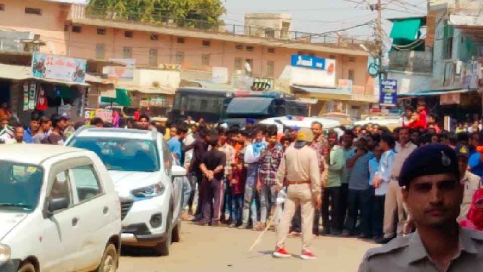 Sheopur: Houses of those who gang-raped minor were broken, the accused were sent to jail by the court