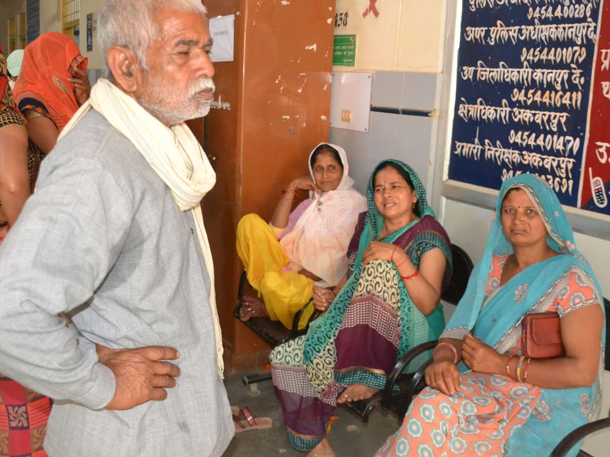 Kanpur Dehat : Youth murdered for not giving money for liquor, face scratched