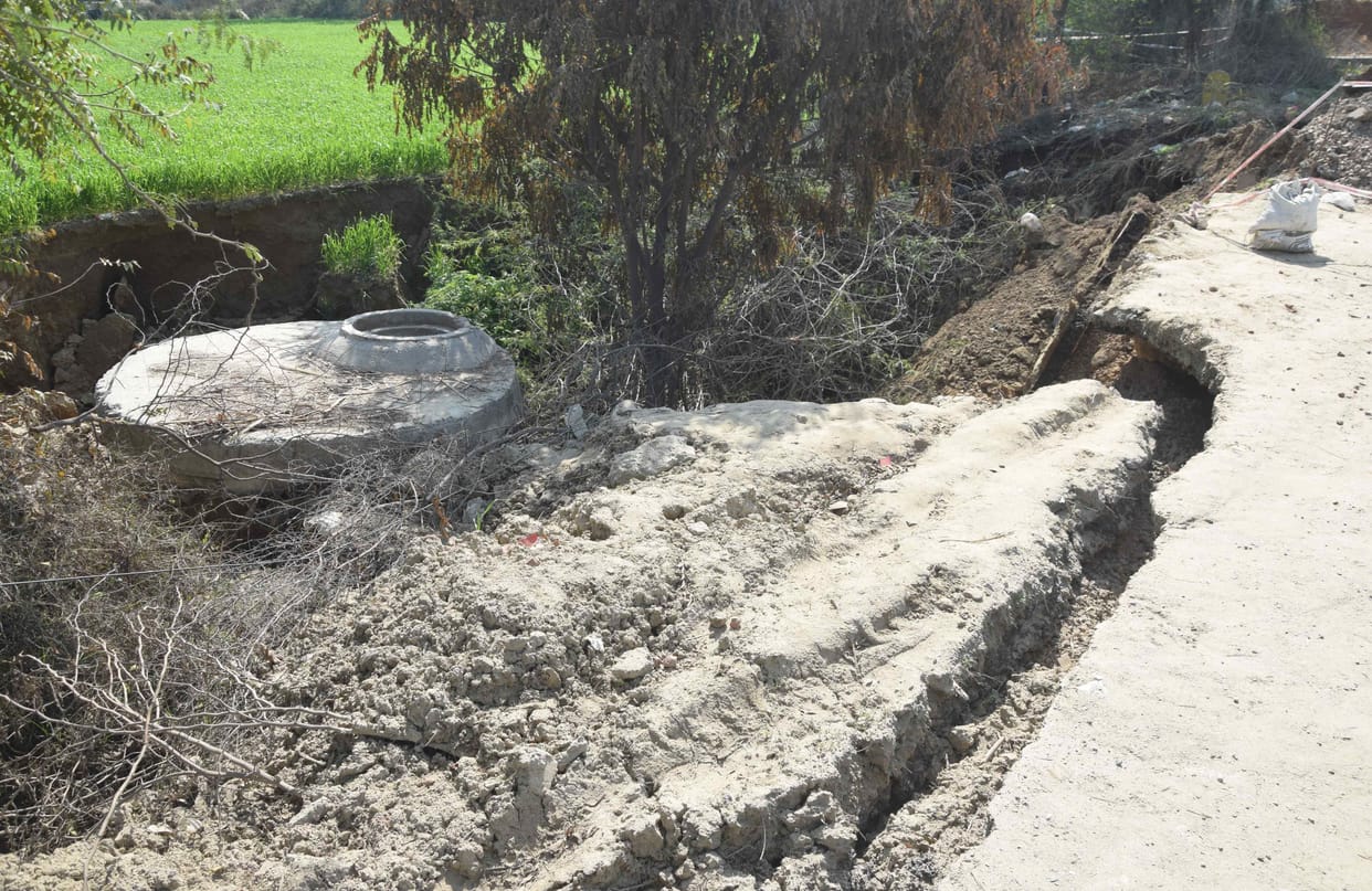 Then broken chova, de-watering started