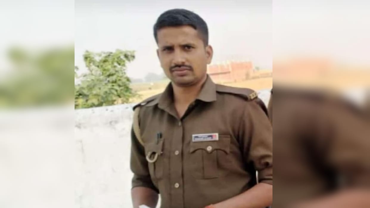 Three including bank officer constable died in road accidents Gorakhpur