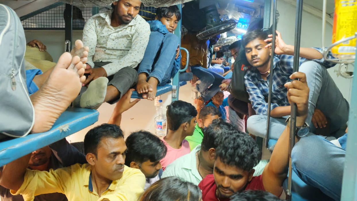 all train full of seats in all trains after Holi