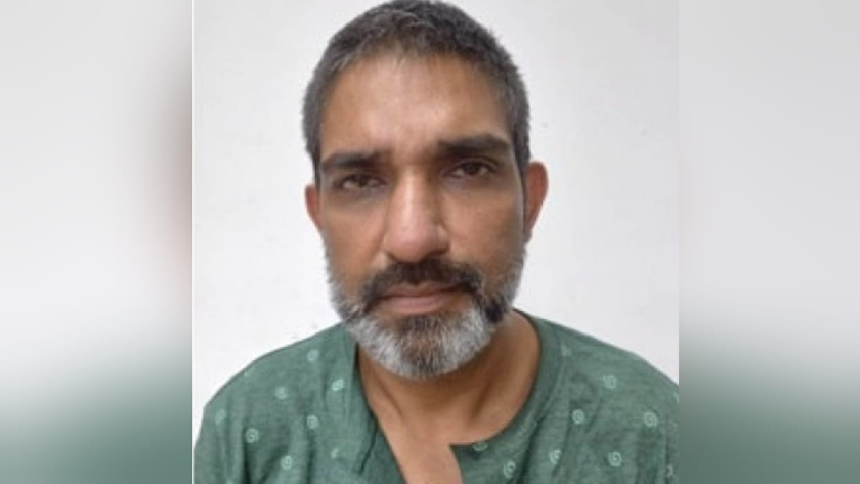 Delhi Builder dupes 13 crore from 55 people in name of house in rewari arrested from delhi airport