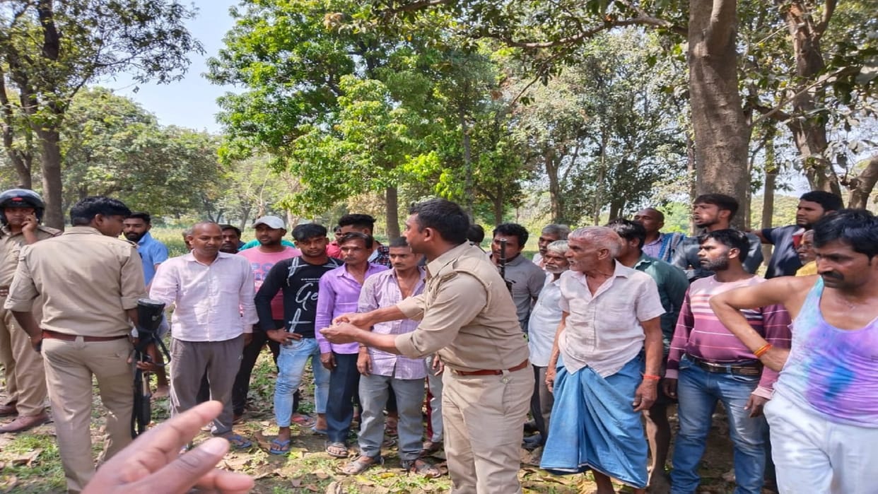 The accused of cow slaughter was beaten to death by villagers, brother seriously injured