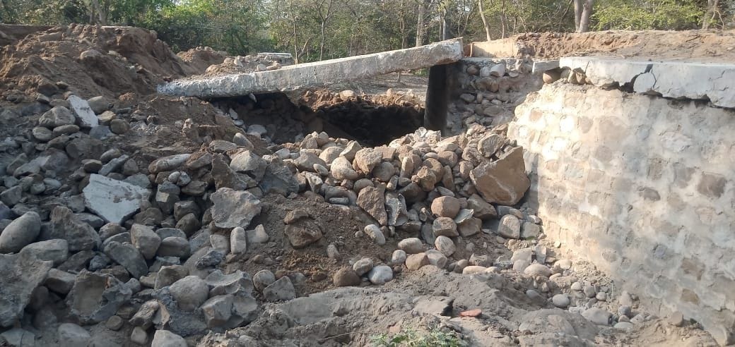 Corbett administration demolished five culverts overnight on Pakhro-Kalagarh road
