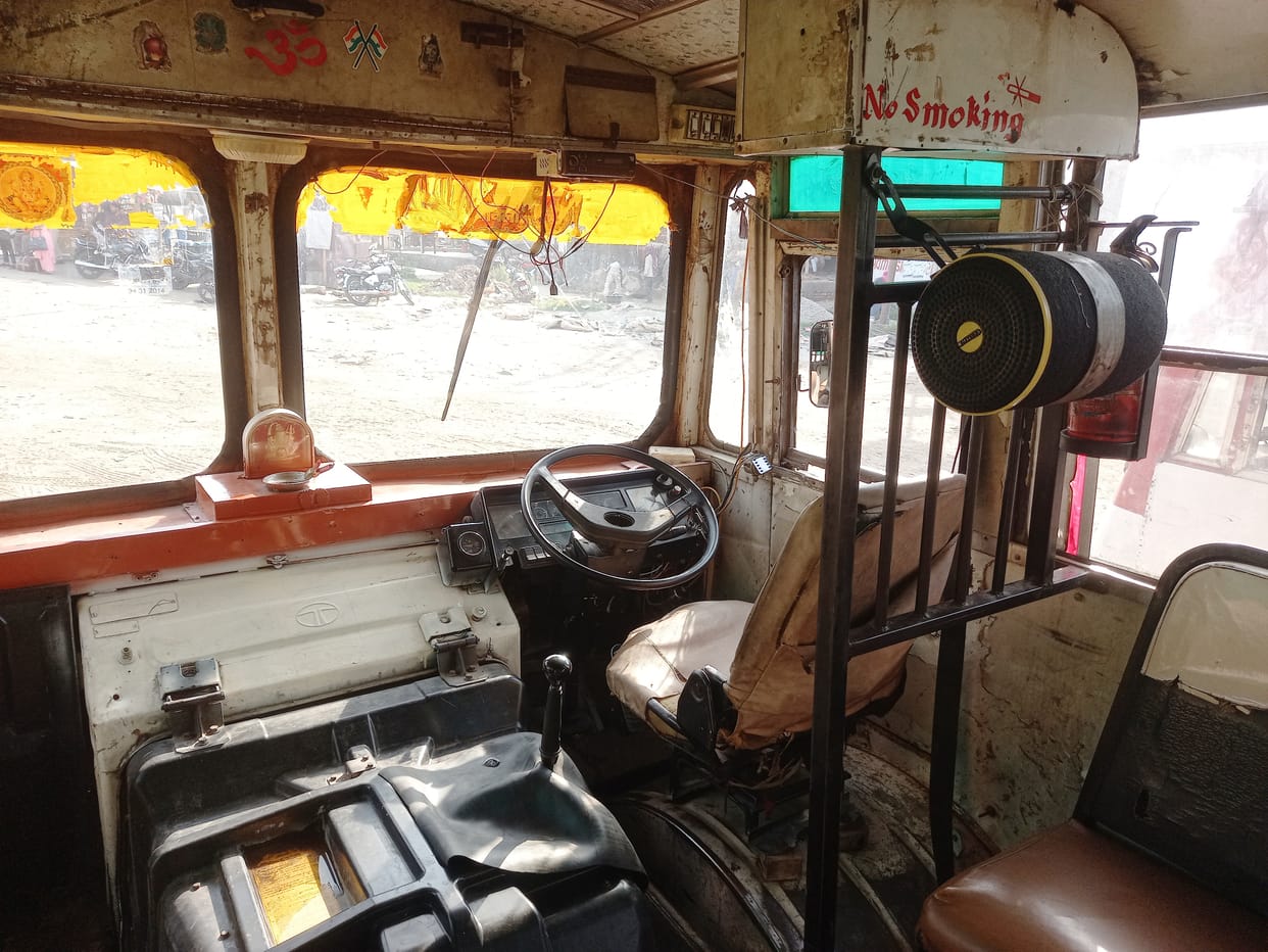 Neither ointment nor medicine in the first aid box of buses