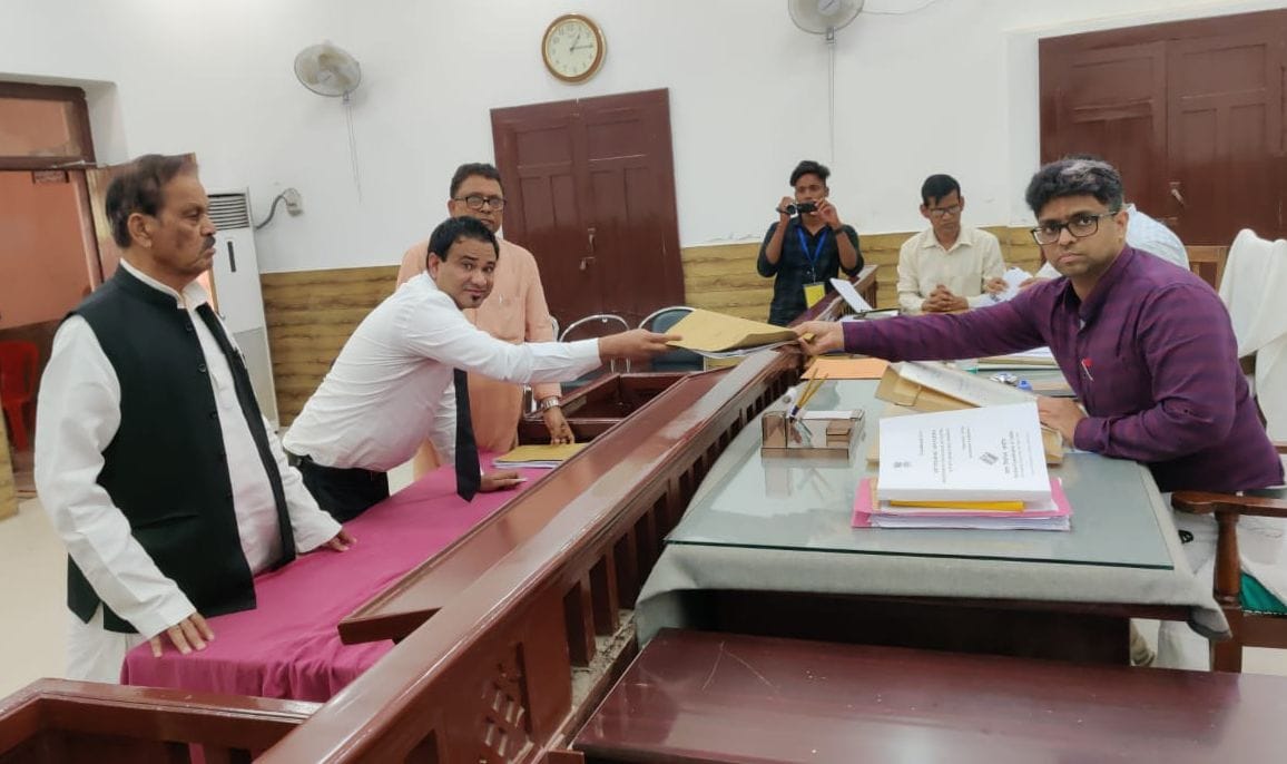 SP candidate Dr. Kafeel filed nomination